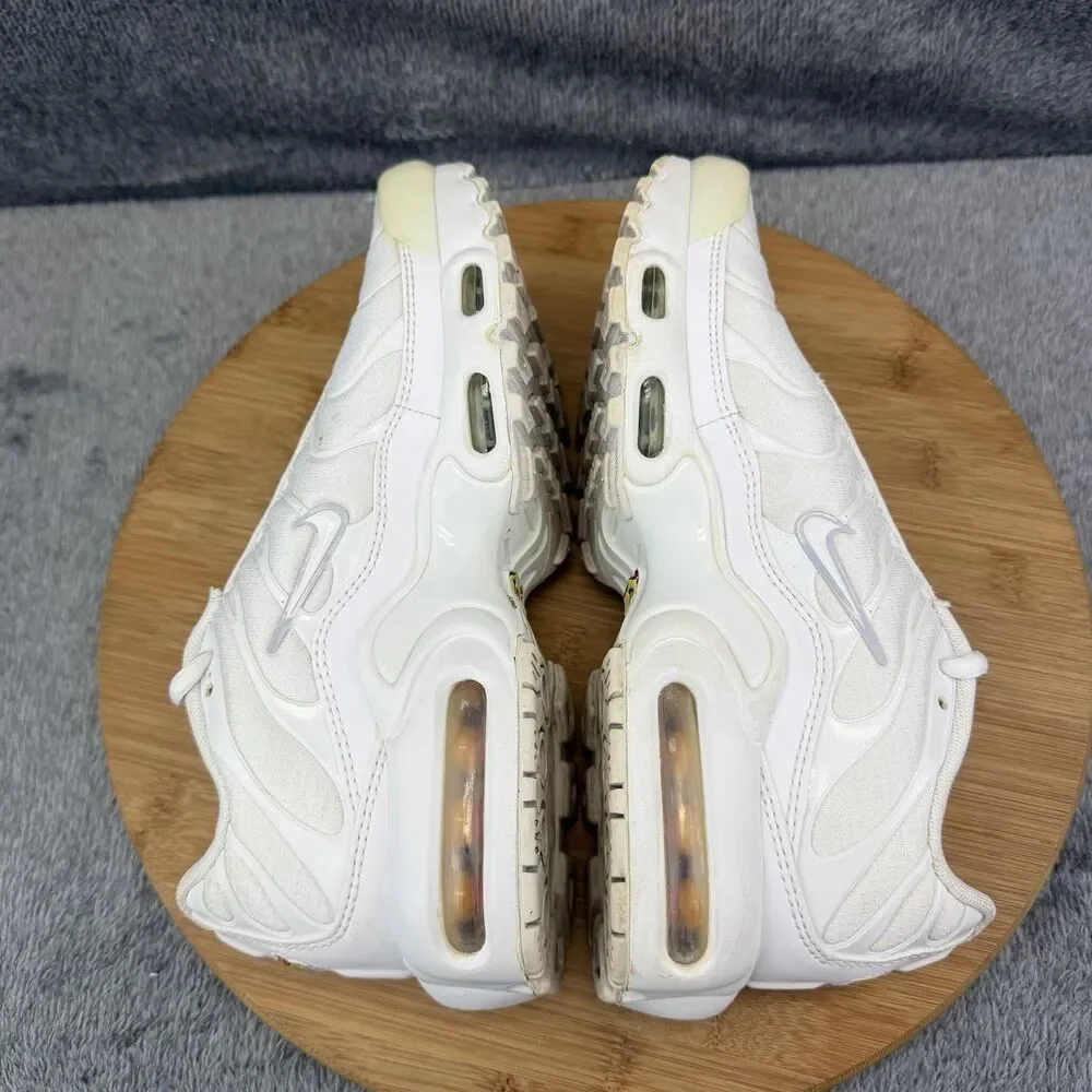 Nike Air Max Plus TN Shoes Boys Size 5.5Y White Running Sneakers CW7044-100